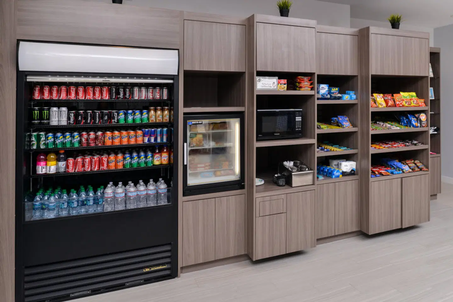 Holiday Inn Express & Suites San Diego - Mission Valley by IHG LOUNGE_LOBBY