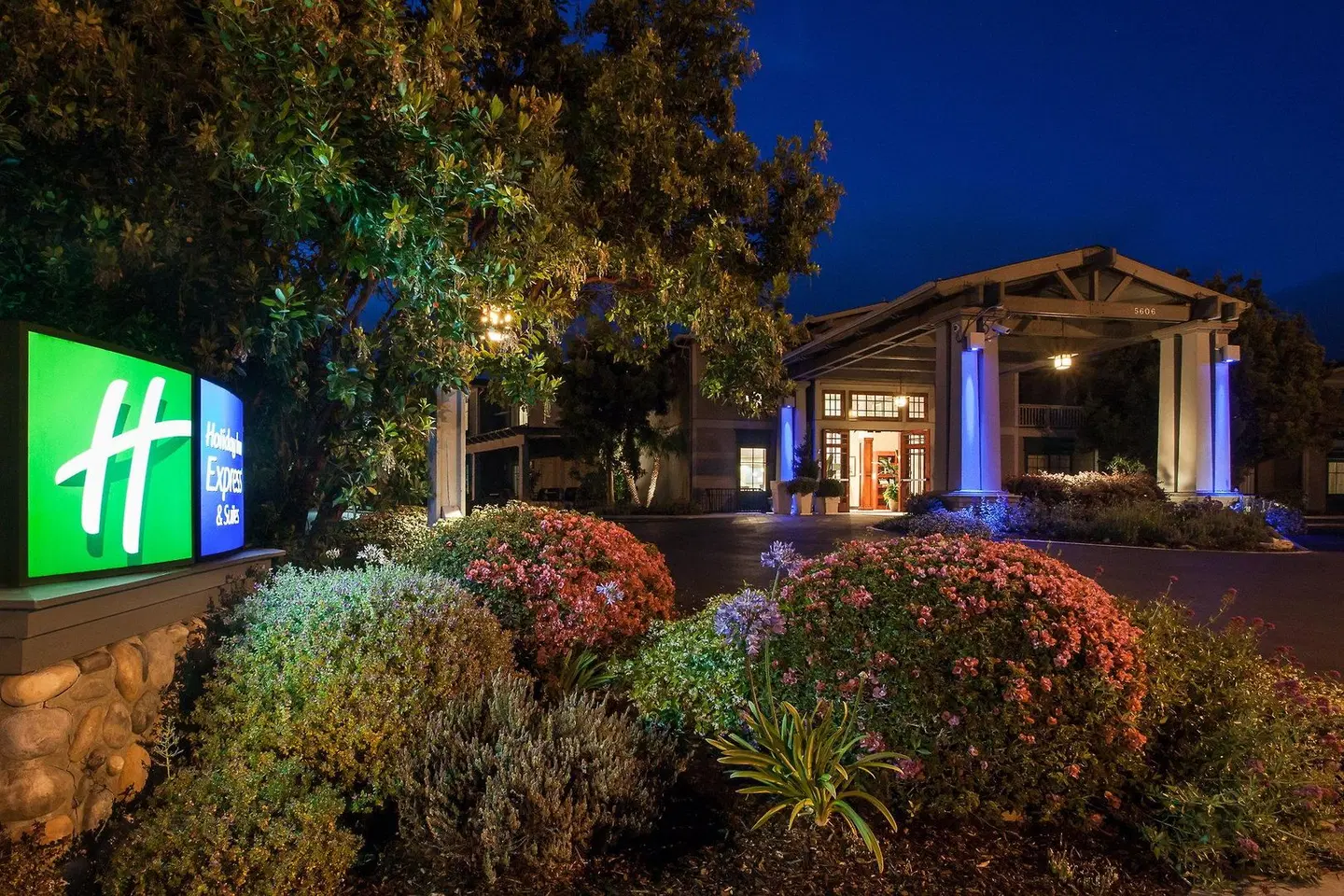 Holiday Inn Express & Suites Carpinteria by IHG Garten