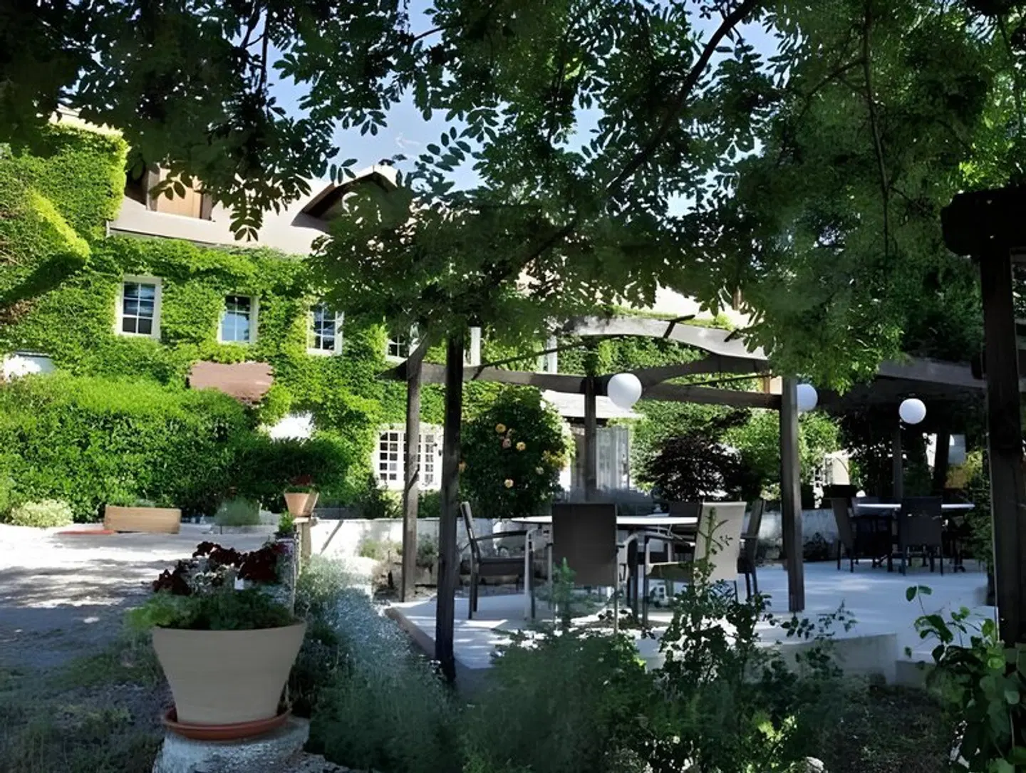 Les Olivades Terrasse