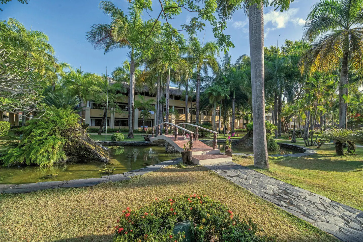 Iberostar Waves Costa Dorada Garten