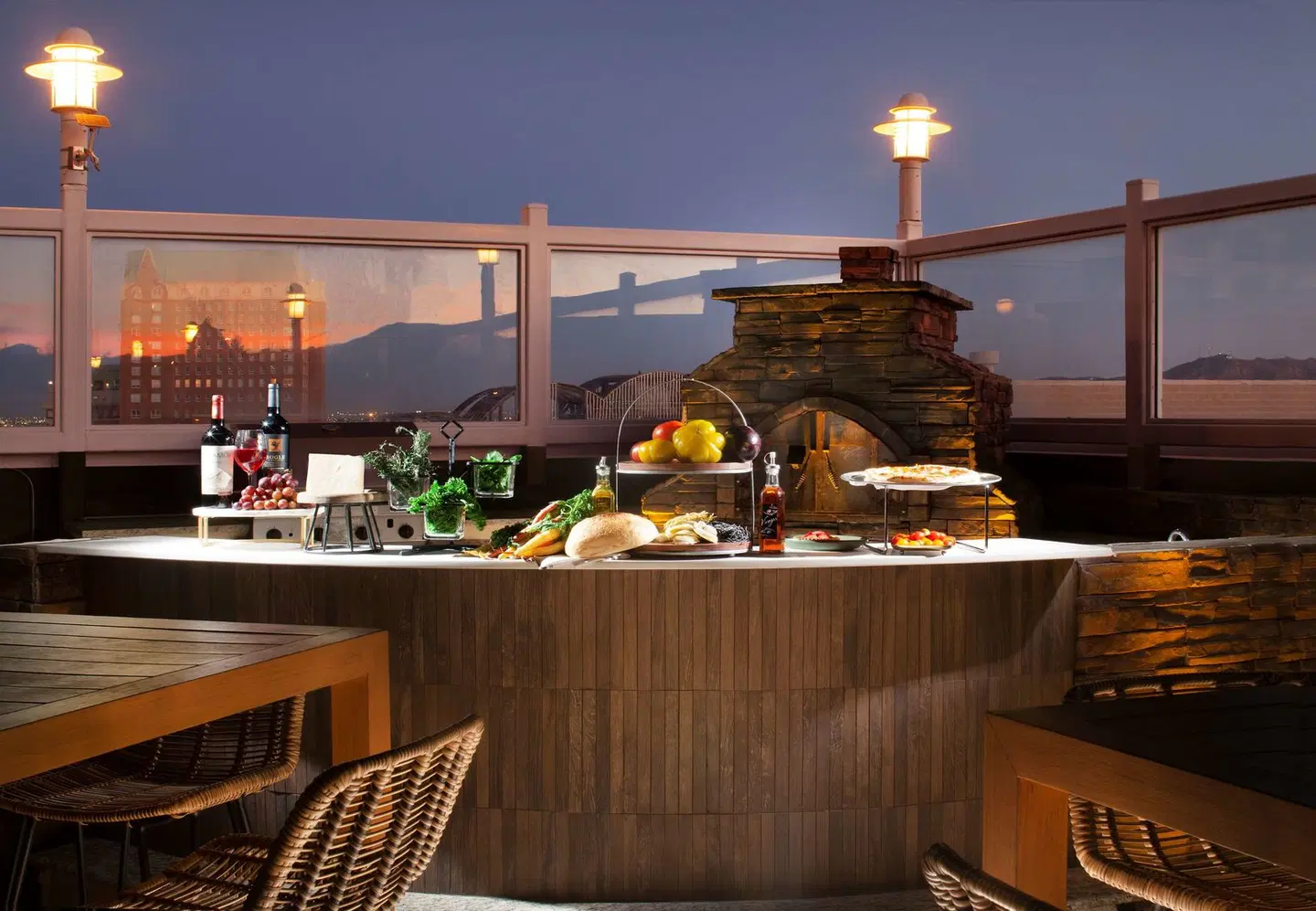 DoubleTree by Hilton El Paso Downtown/City Center Bar