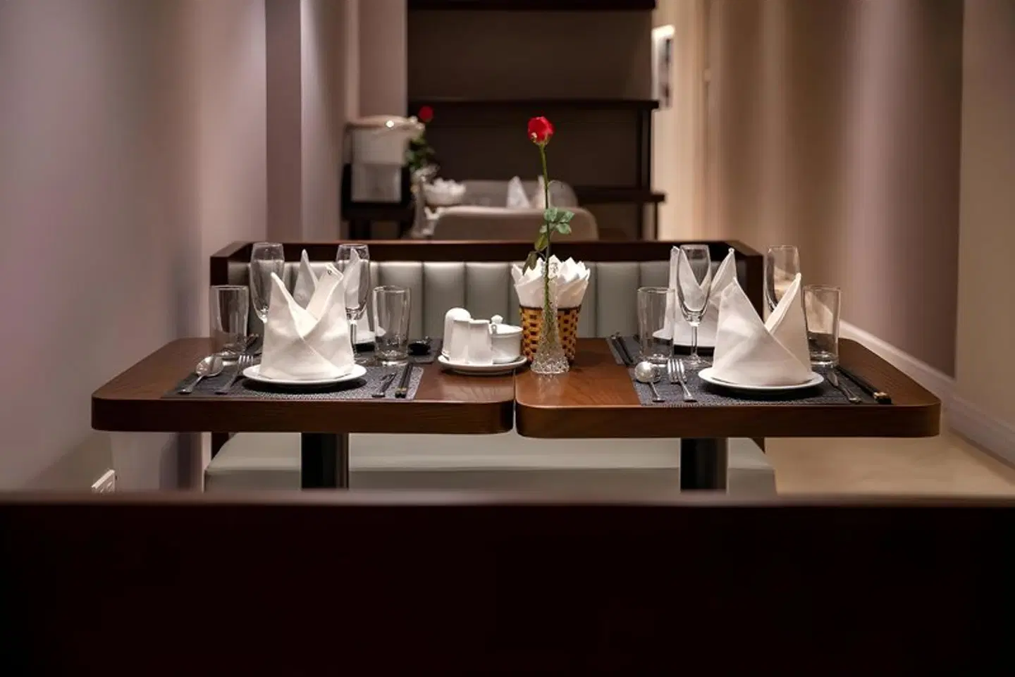 Hanoian Lakeside Hotel Restaurant
