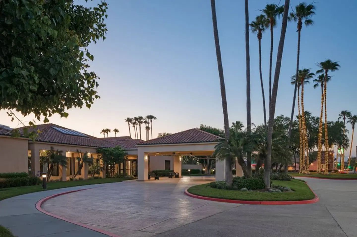 Courtyard by Marriott Anaheim Buena Park EXTERIOR