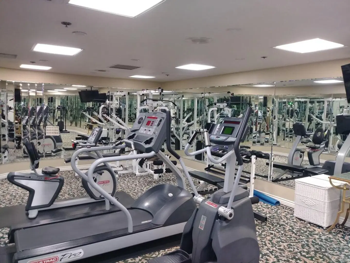 Indian Wells Resort Hotel SPORTS_AND_LEISURE