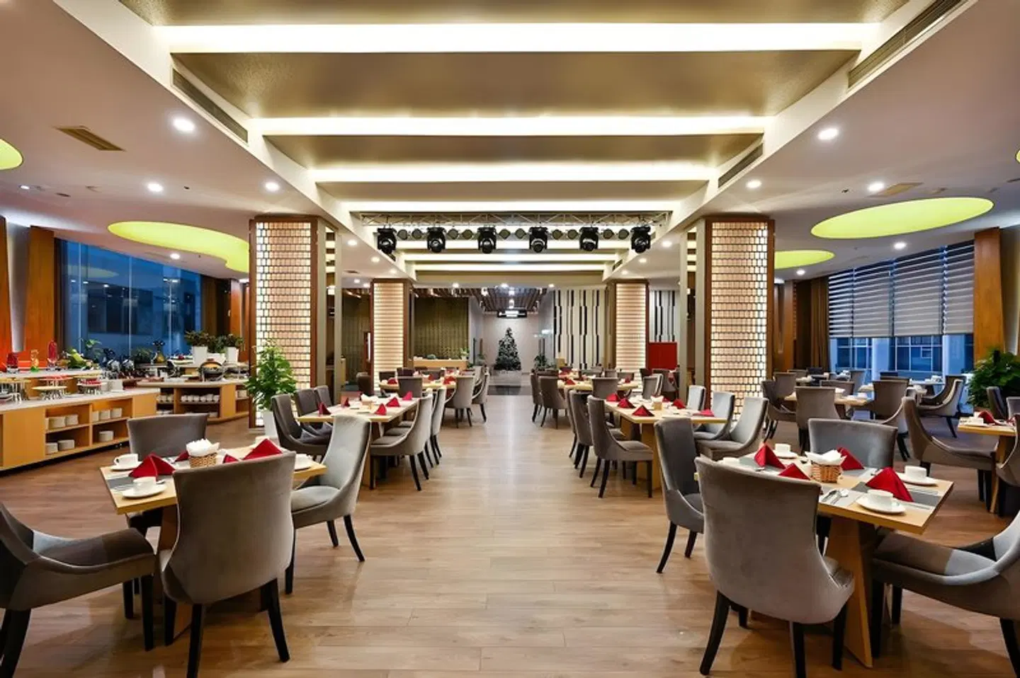 Muong Thanh Saigon Centre Hotel Restaurant