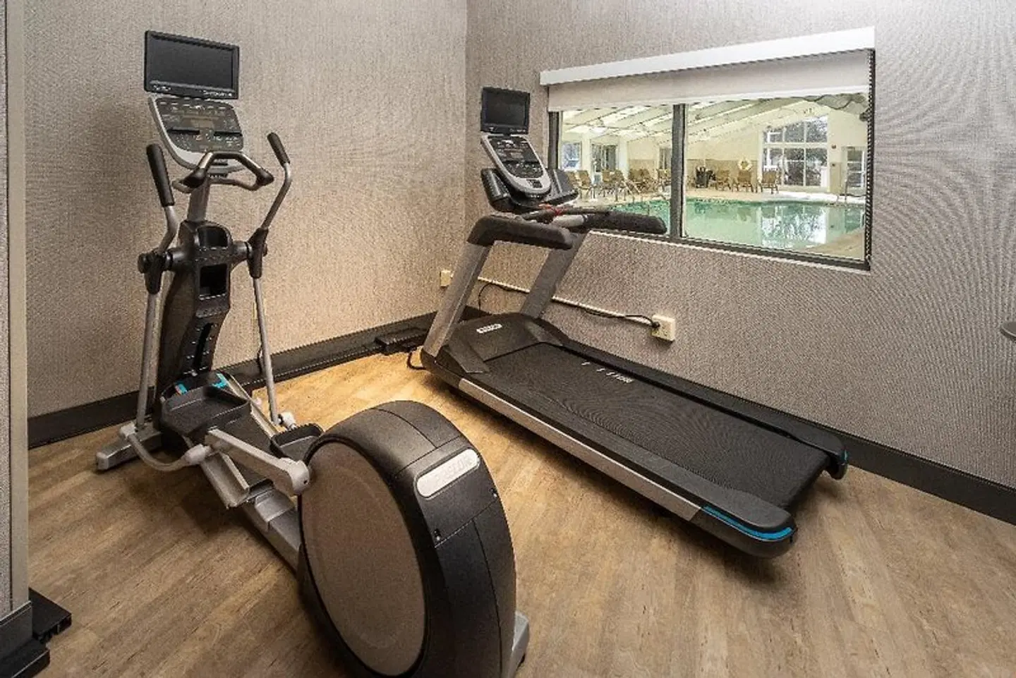 Holiday Inn & Suites Memphis -  Wolfchase Galleria by IHG SPORTS_AND_LEISURE