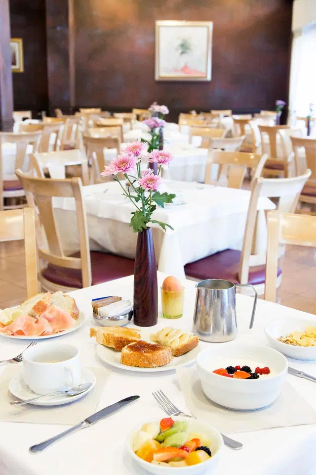 Meeting Restaurant