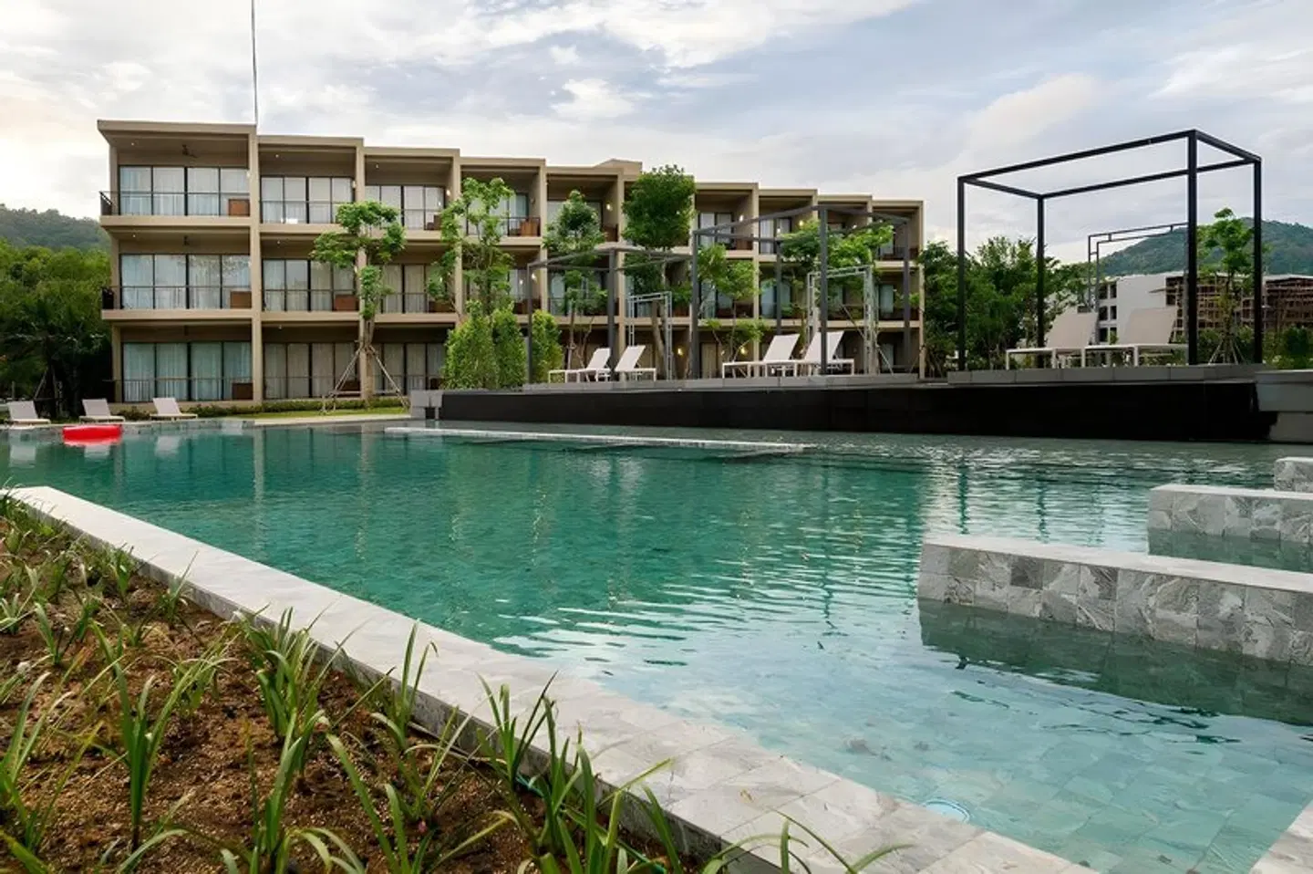 The Gallery Hotel Nai Harn OUTDOOR_POOL