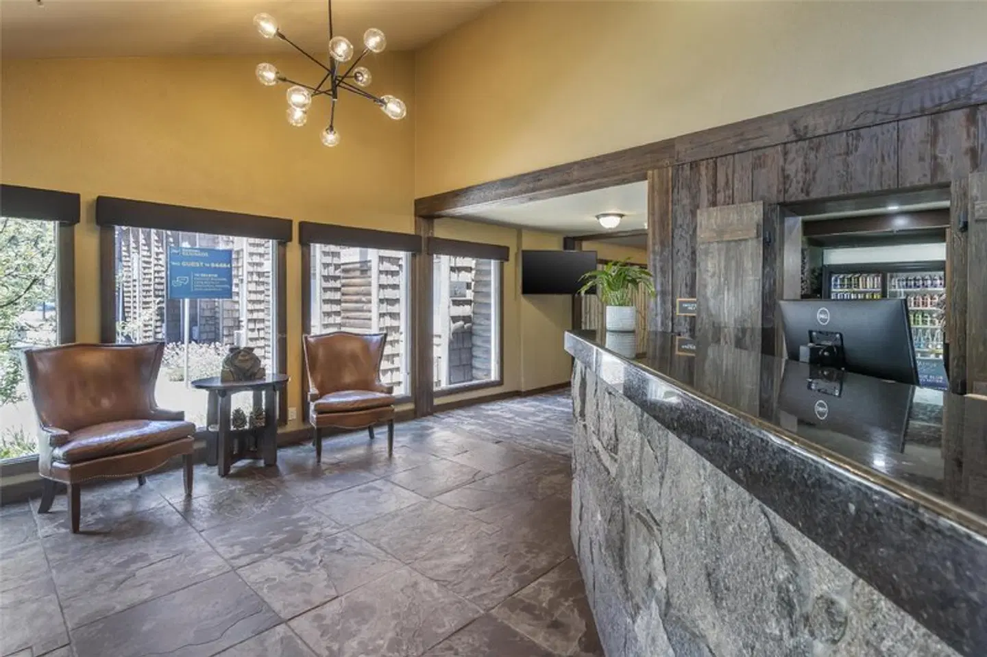 Best Western Plus Truckee-Tahoe Hotel Bar