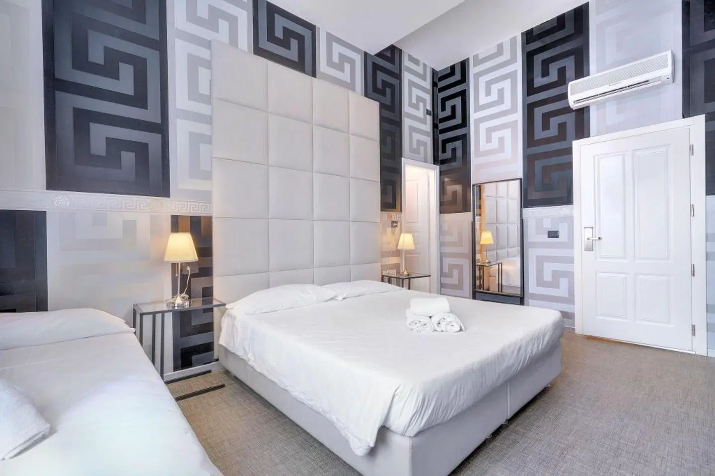 Hotel Argentina ROOM_EXAMPLE