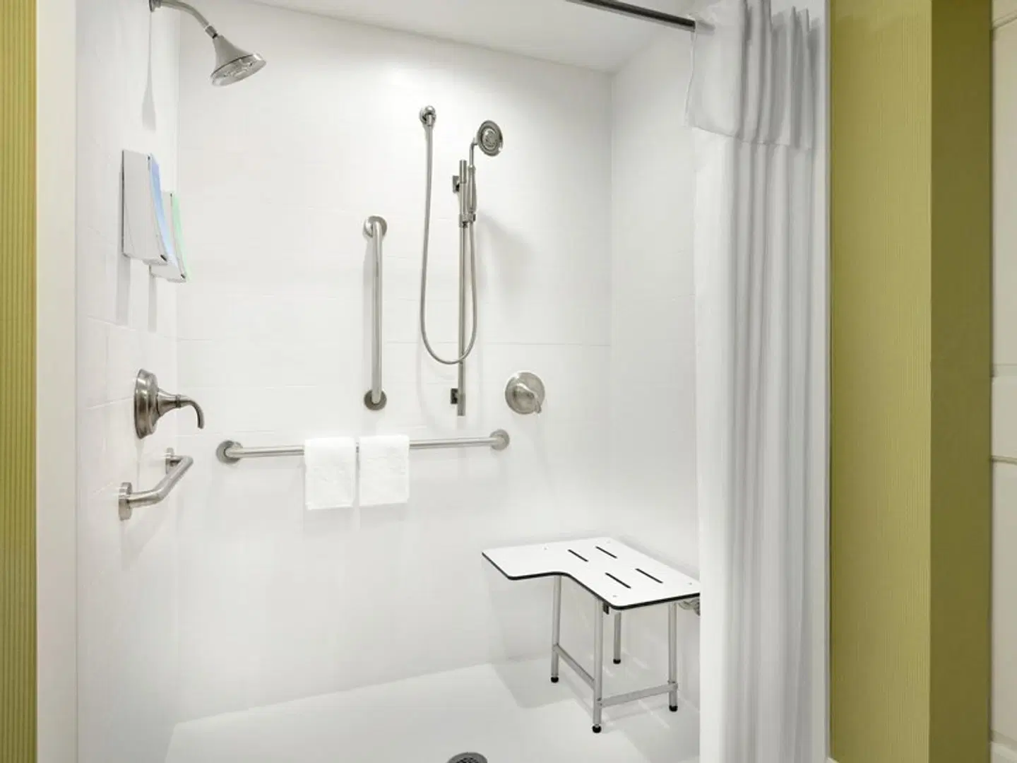 Home2 Suites El Paso Airport, TX Badezimmer