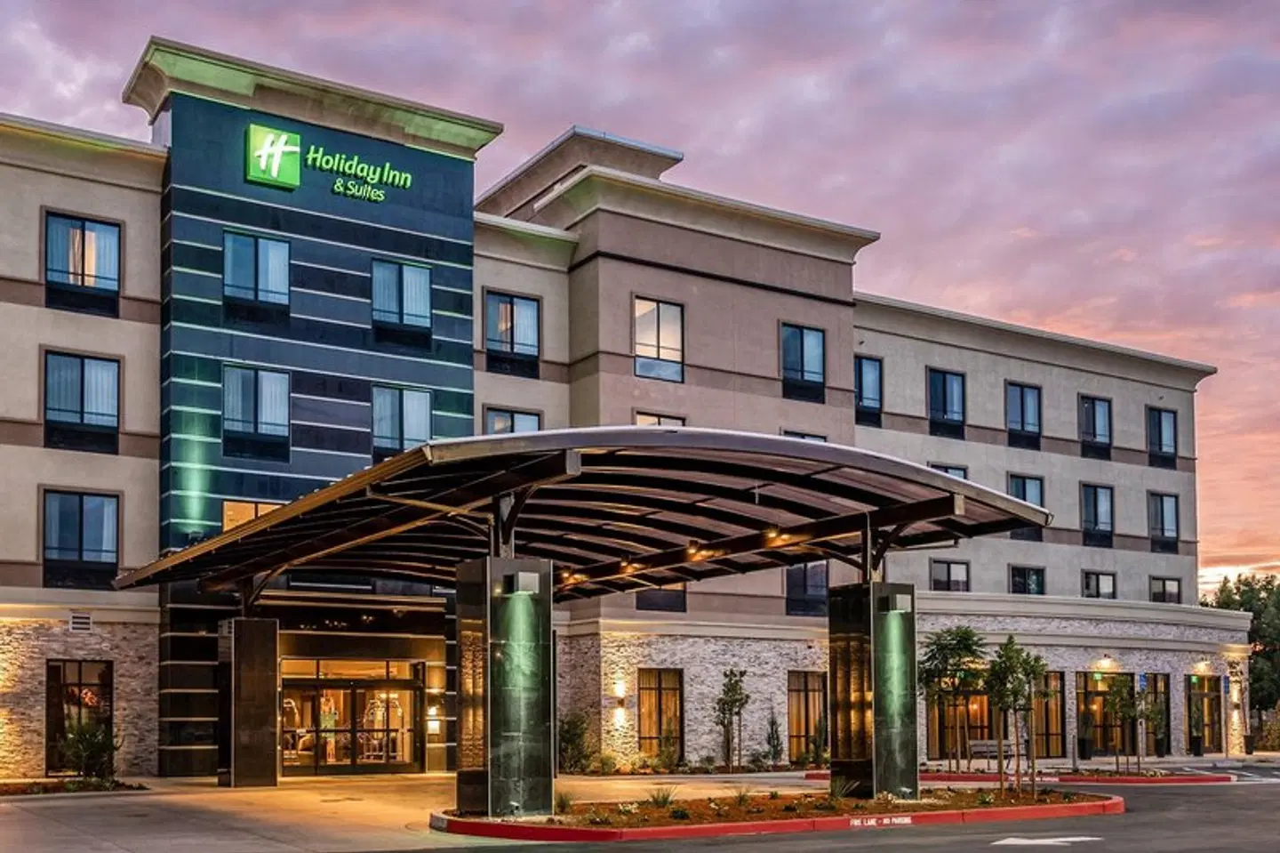 Holiday Inn & Suites Silicon Valley - Milpitas by IHG EXTERIOR