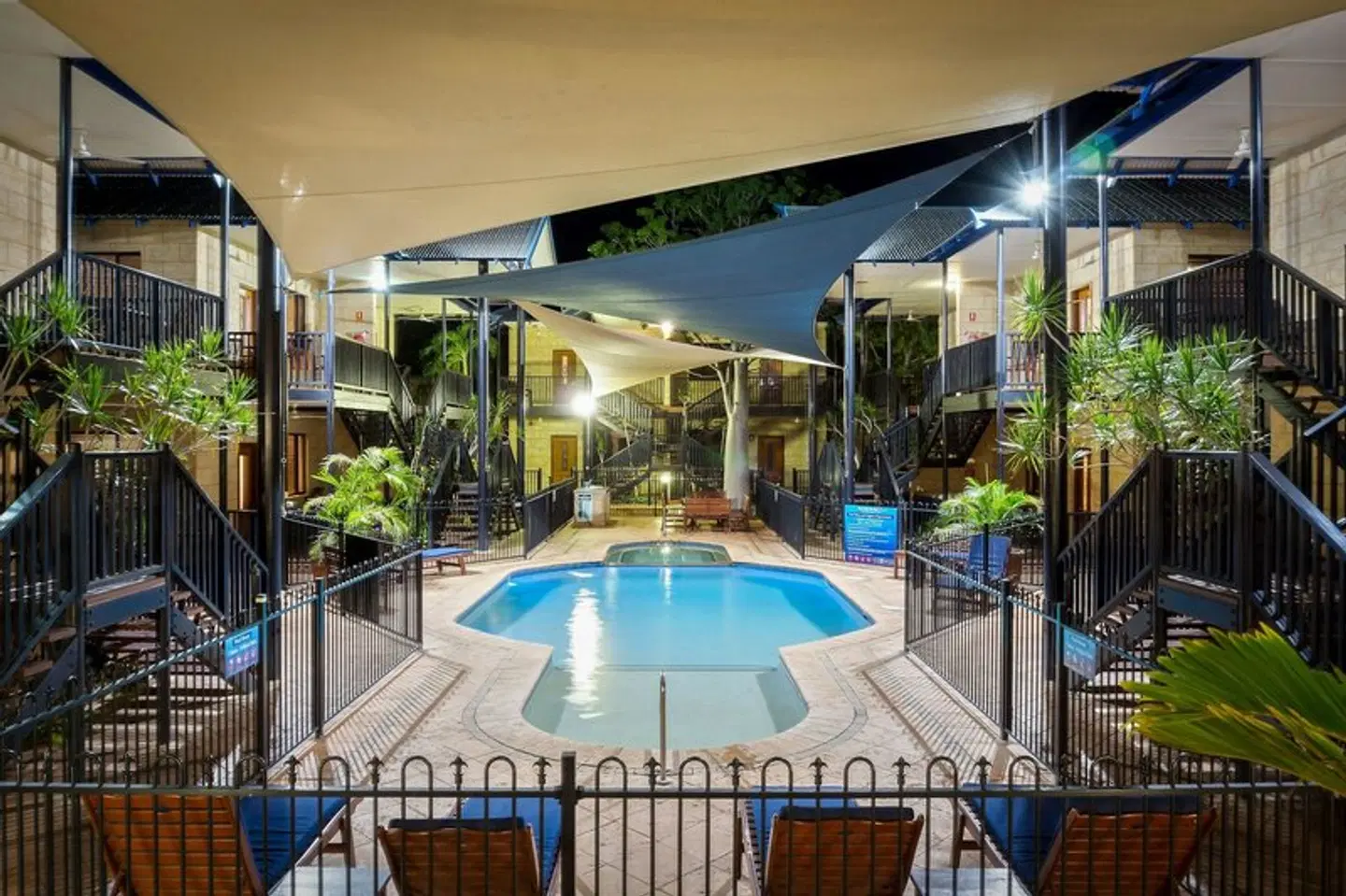 Blue Seas Resort Hallenbad