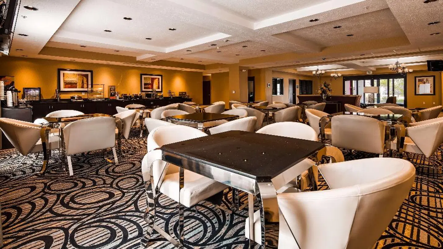 Best Western Plus Airport Inn & Suites Restaurant