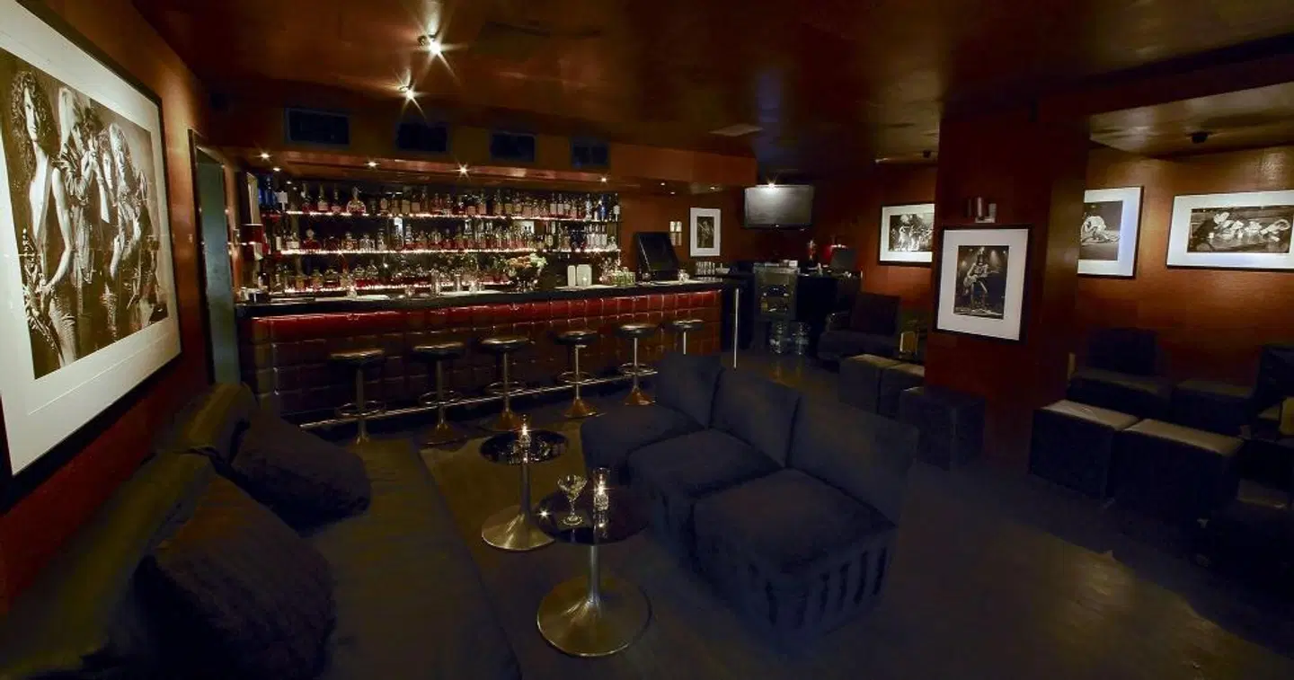 Sunset Marquis Hotel Bar