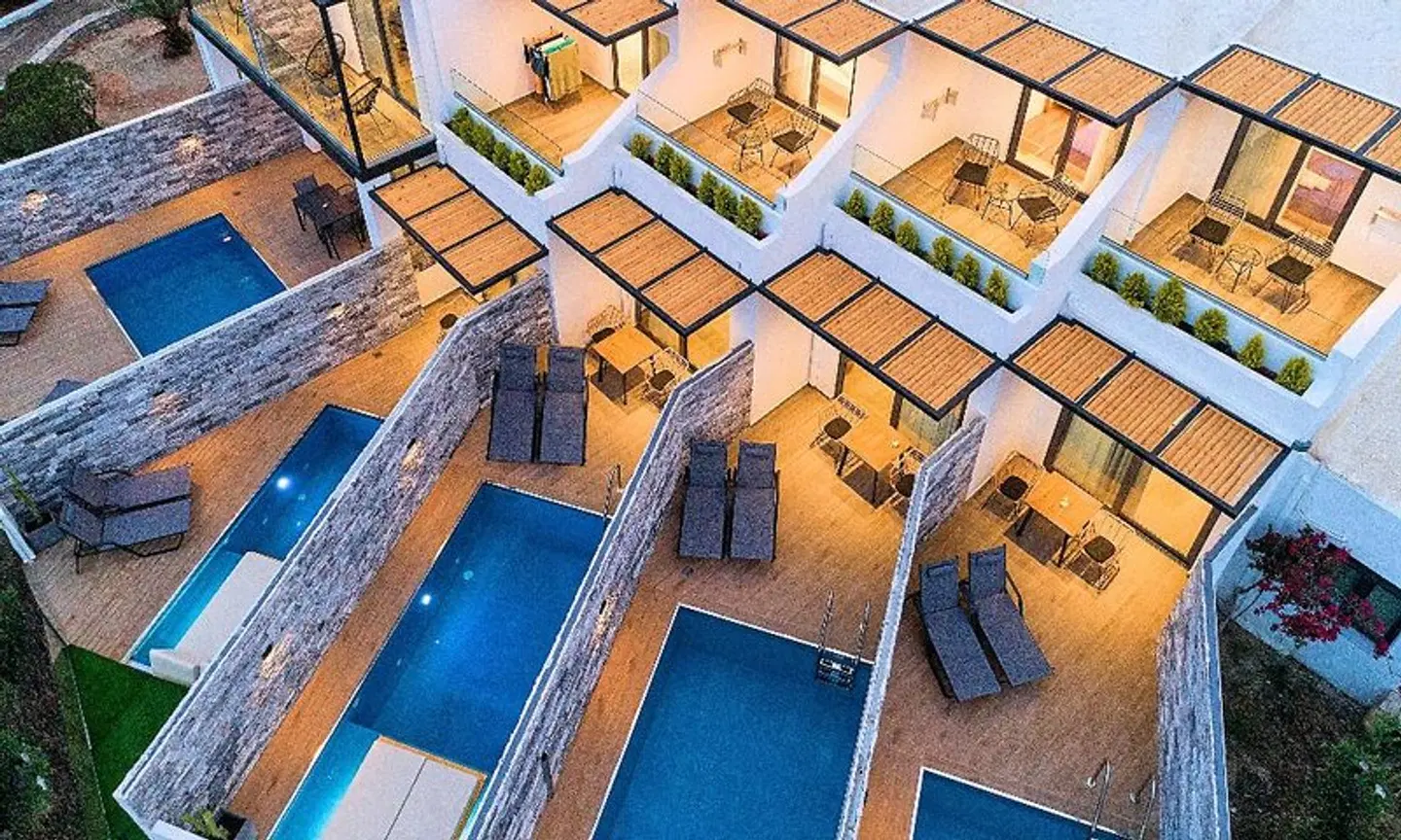 Aelia Suites Hallenbad