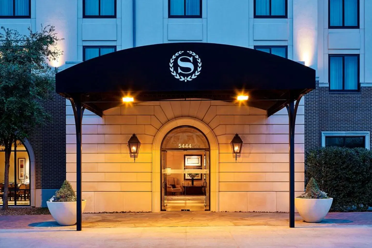 Sheraton Stonebriar EXTERIOR