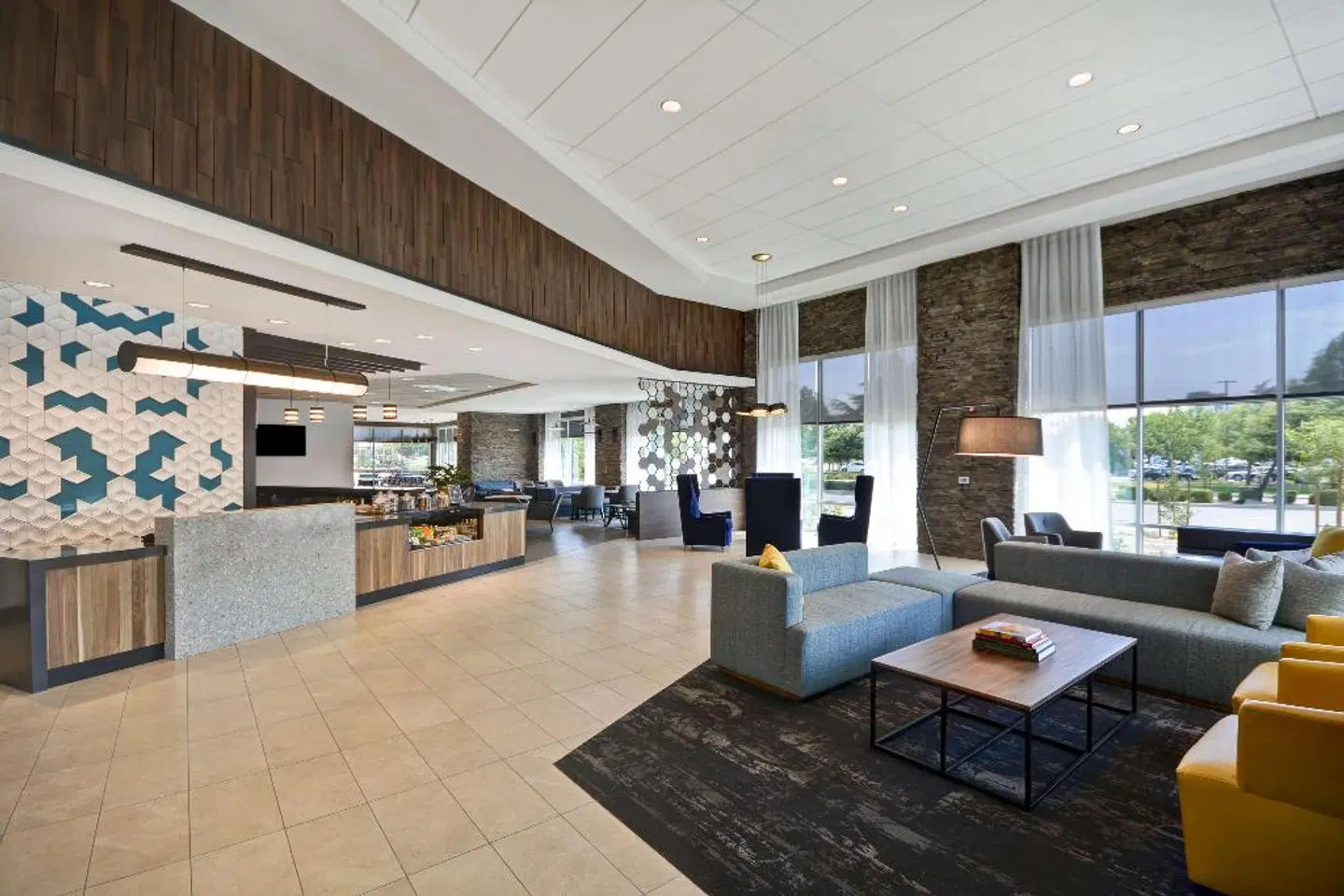 Hyatt Place Fresno LOUNGE_LOBBY