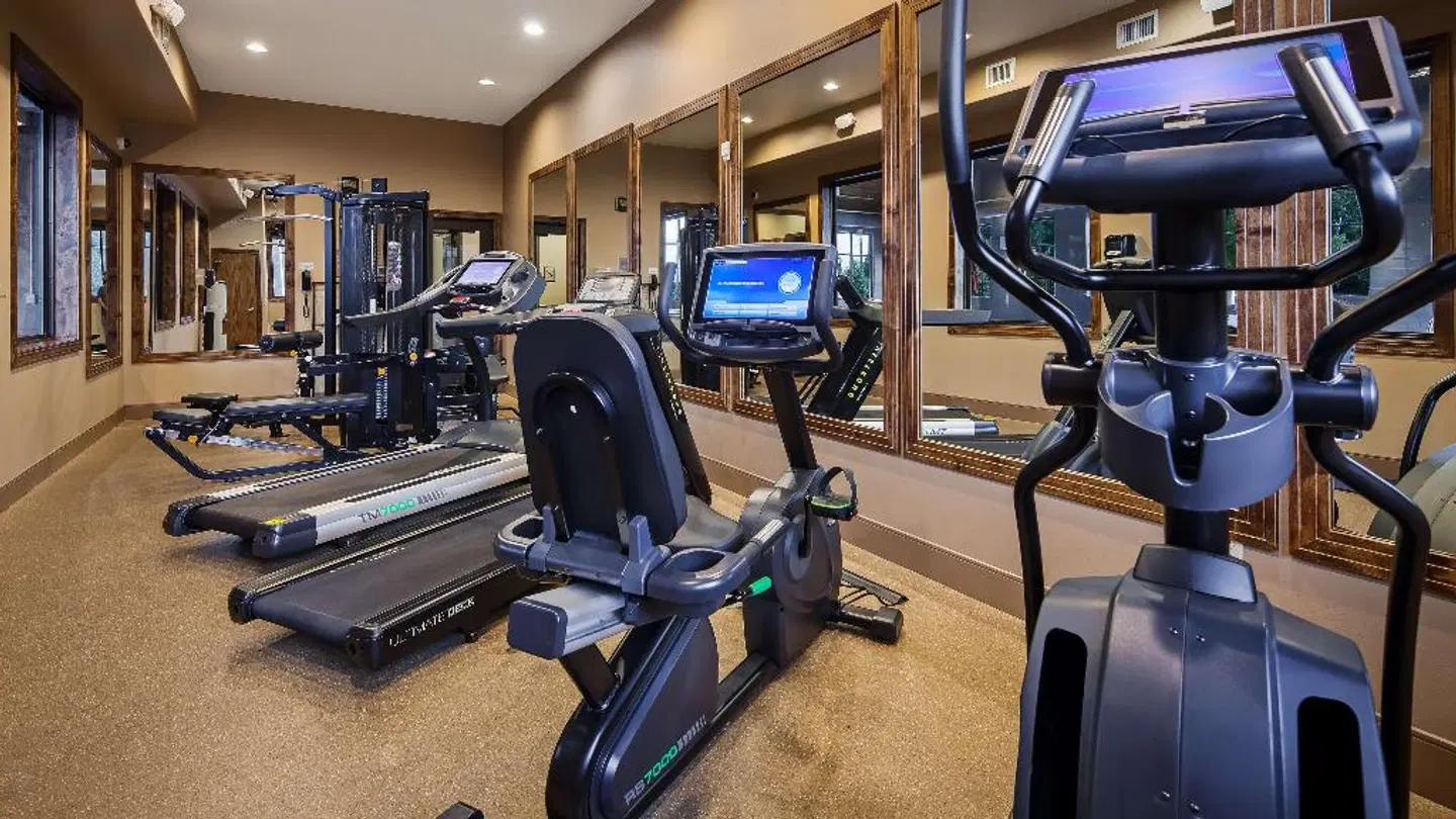 Best Western Premier Ivy Inn & Suites SPORTS_AND_LEISURE
