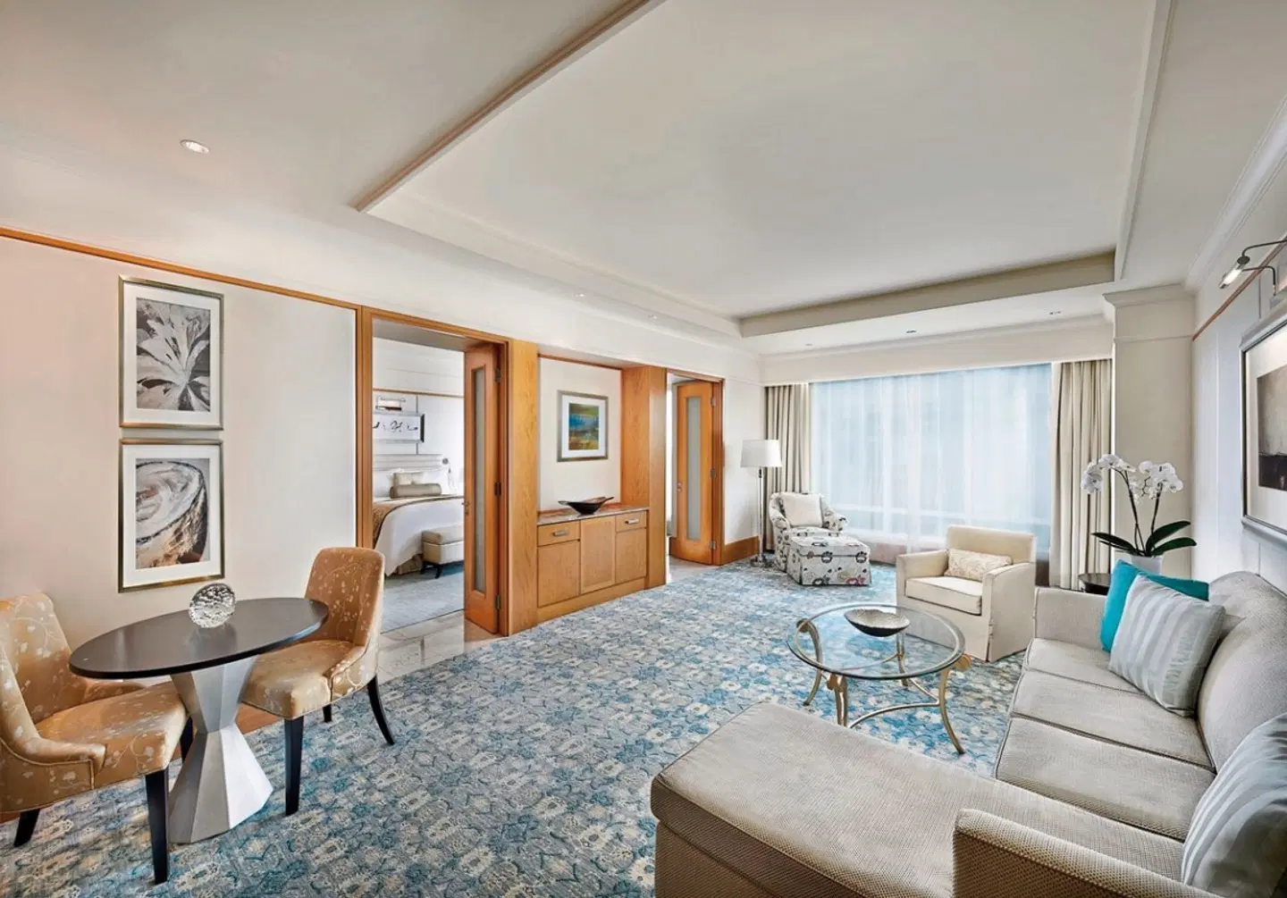 The Ritz-Carlton Dubai International Financial Centre ROOM_EXAMPLE