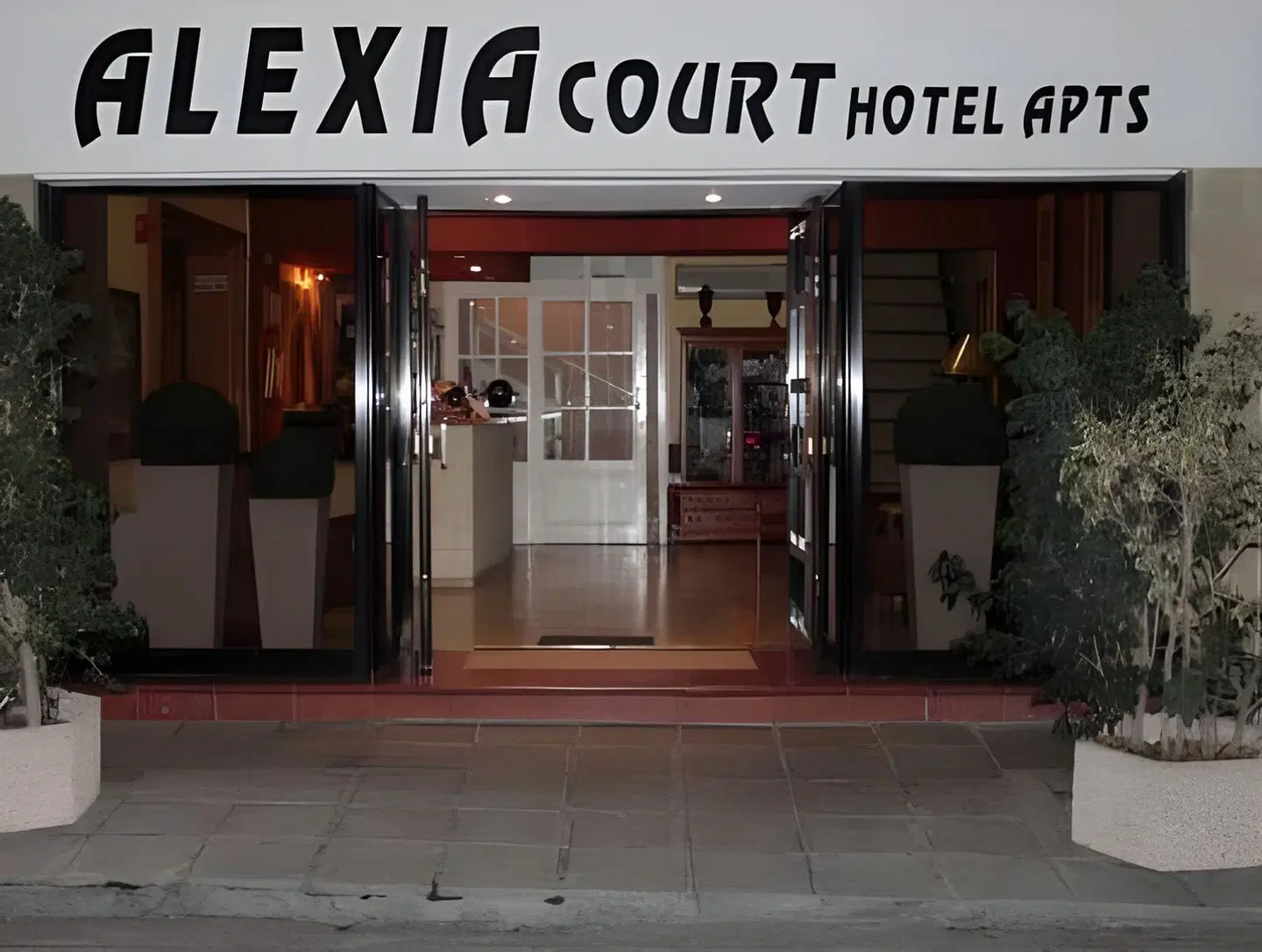 Alexia Hotel Apartments EXTERIOR