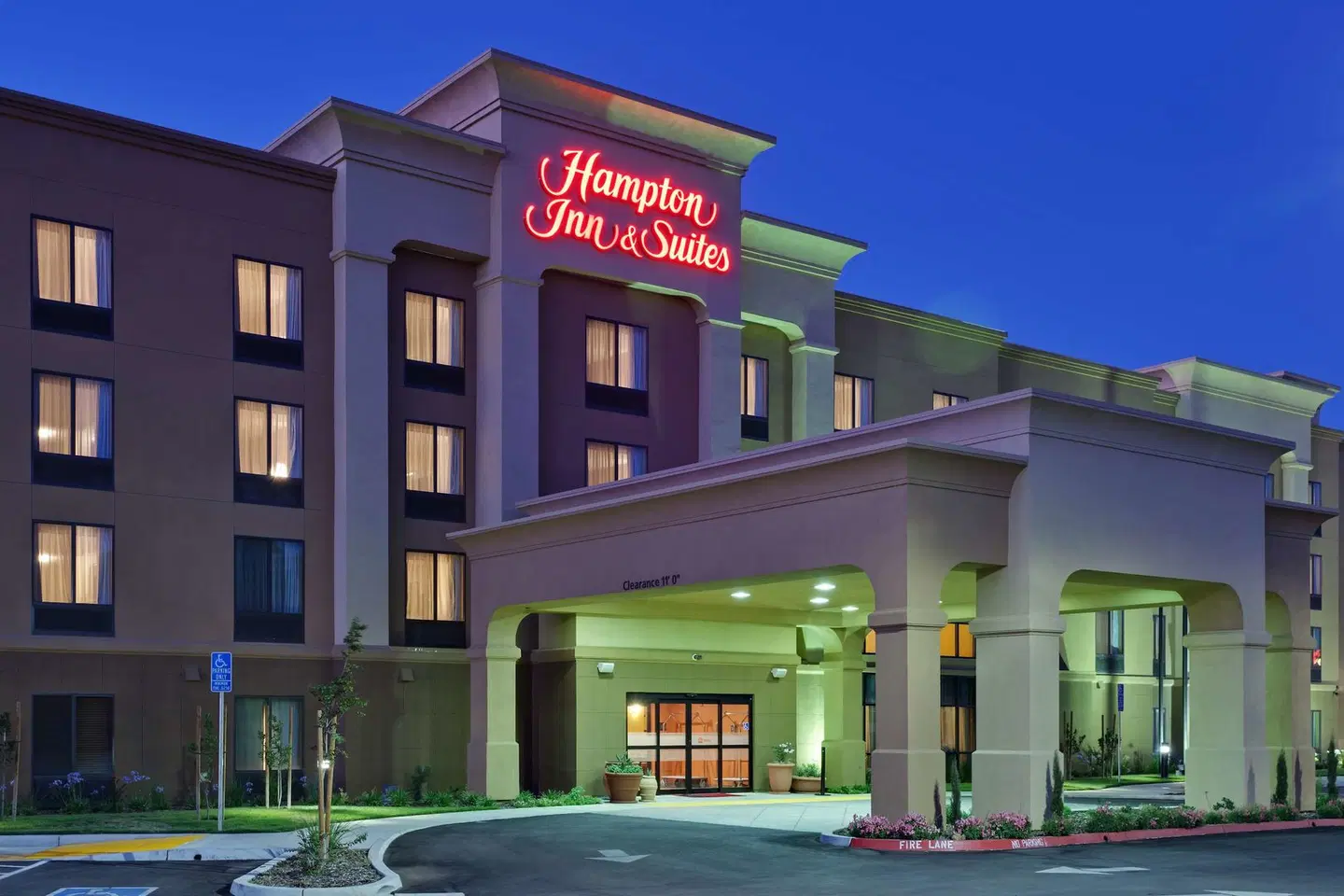 Hampton Inn & Suites Fresno-Northwest EXTERIOR