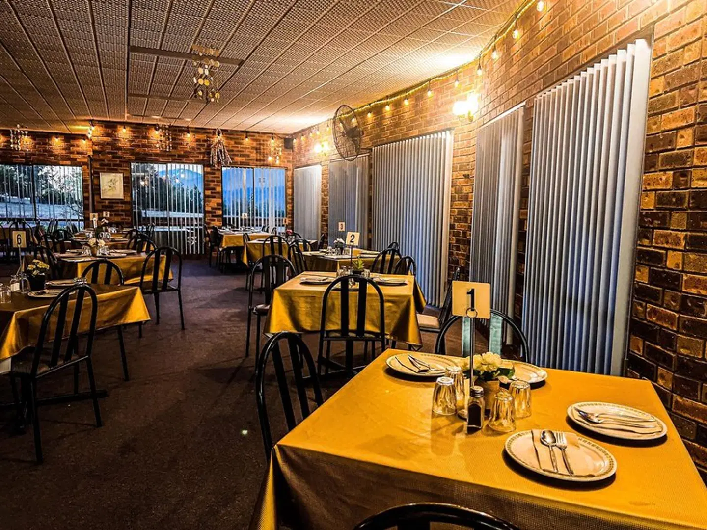 Mountain Creek Motel RESTAURANT