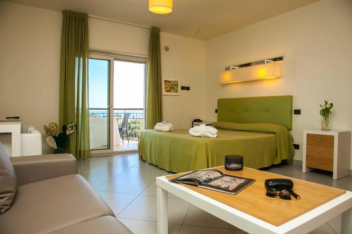 4 Spa Resort Hotel ROOM_EXAMPLE