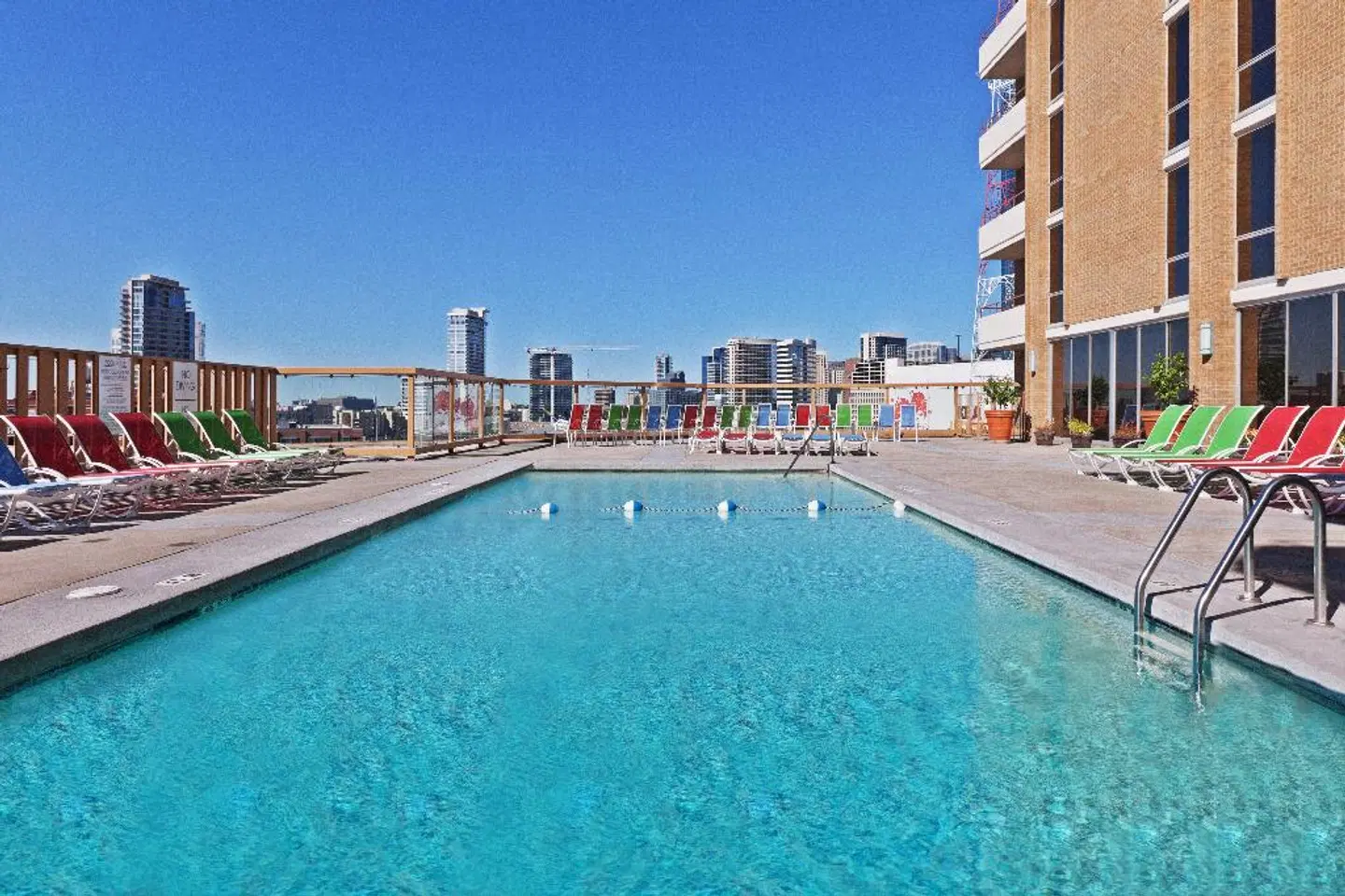 Crowne Plaza Hotel Dallas Downtown by IHG OUTDOOR_POOL