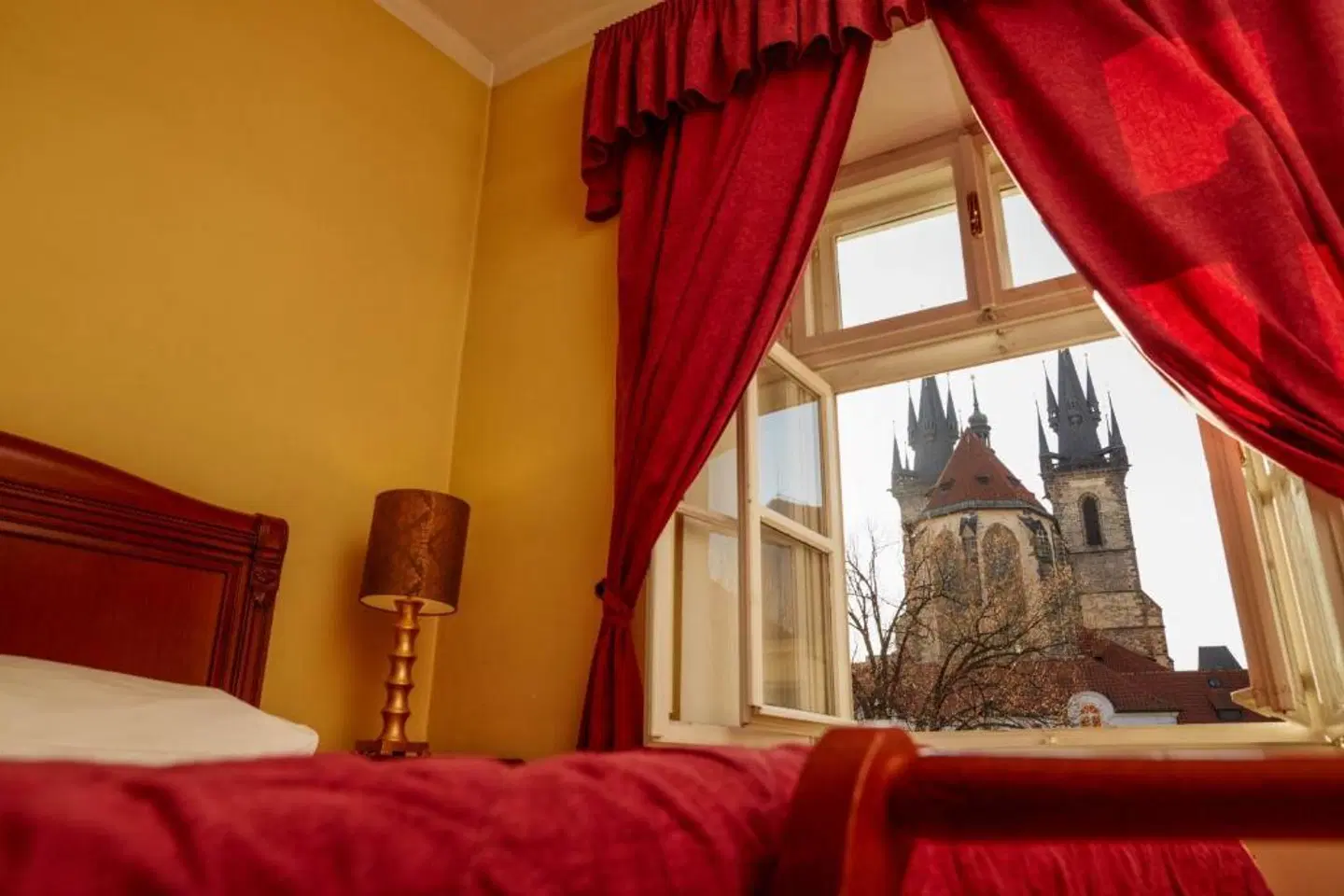 Josephine Old Town Square Hotel ROOM_EXAMPLE
