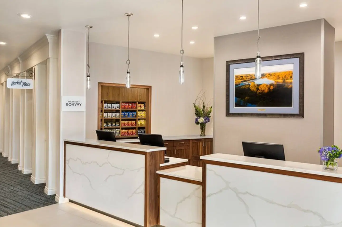 Delta Hotels by Marriott Helena Colonial LOUNGE_LOBBY