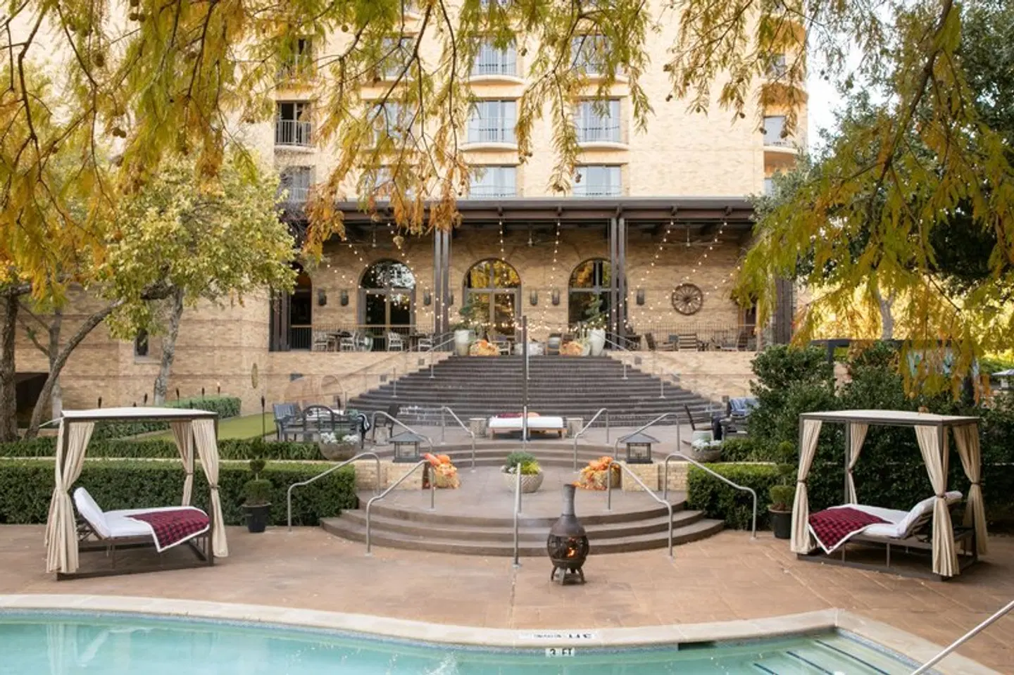 Four Seasons Resort and Club Dallas at Las Colinas EXTERIOR