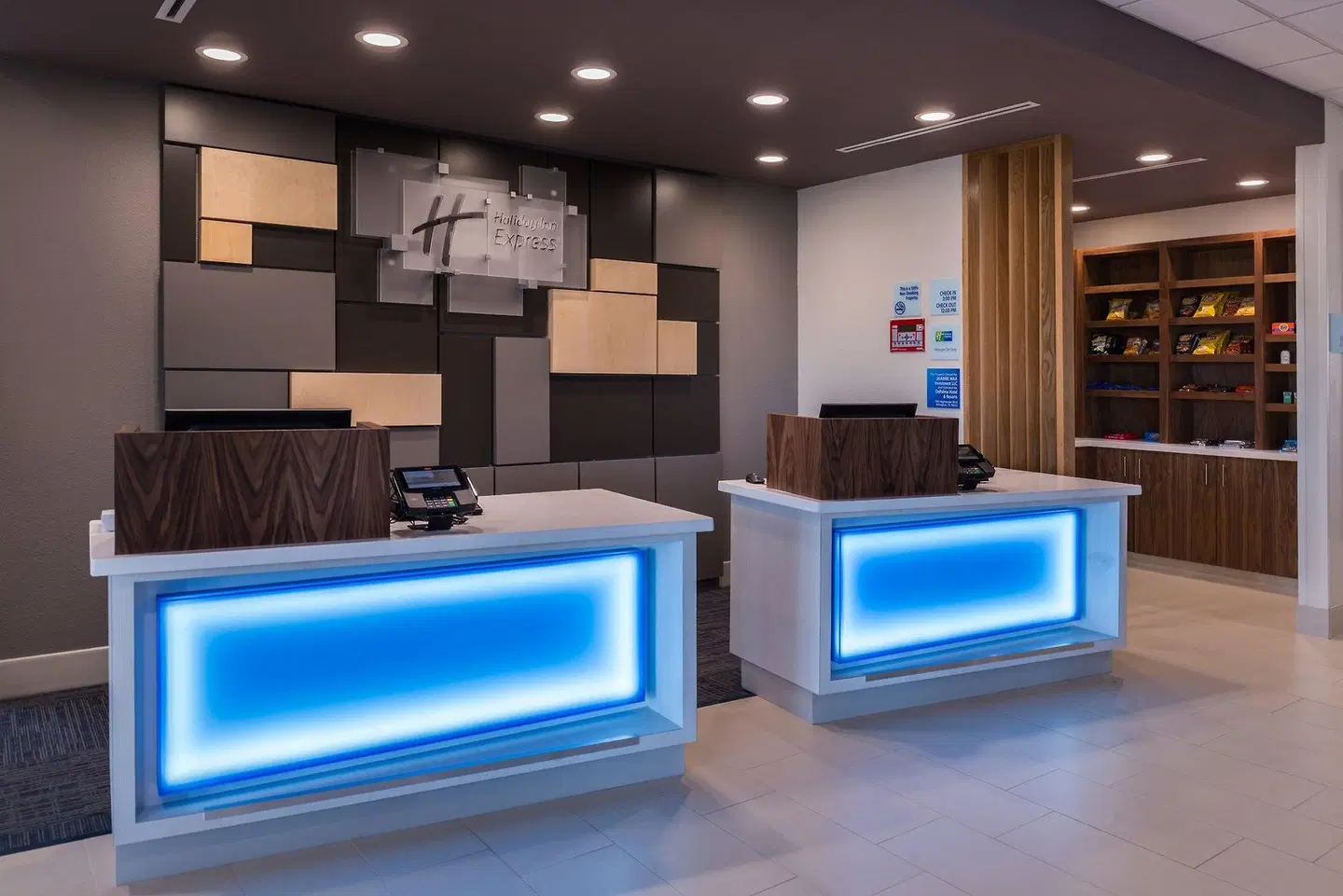 Holiday Inn Express & Suites Fort Worth West by IHG LOUNGE_LOBBY
