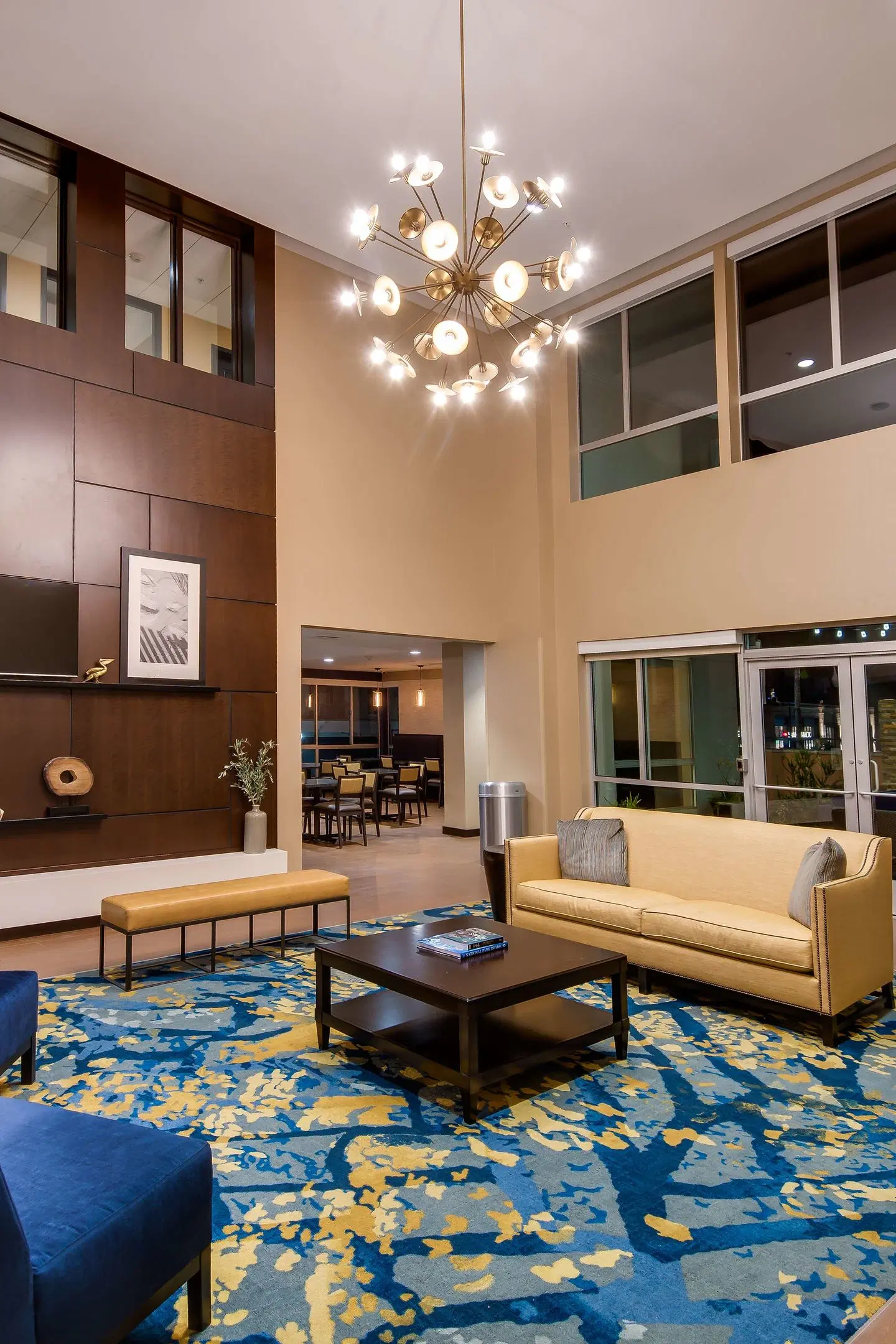 Hampton Inn & Suites Los Angeles - Glendale LOUNGE_LOBBY