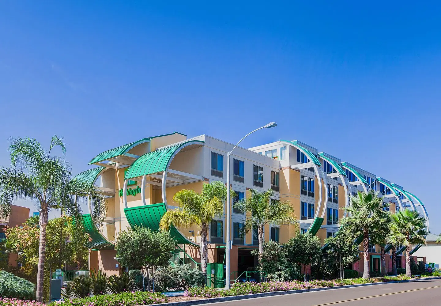 Holiday Inn Oceanside Camp Pendleton Area by IHG EXTERIOR