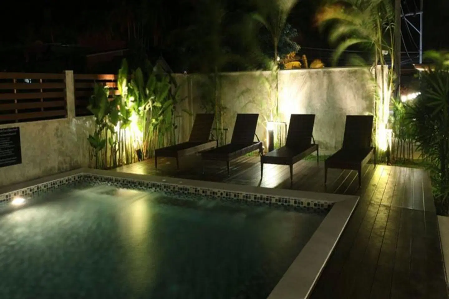 Crystal Lamai Hotel OUTDOOR_POOL