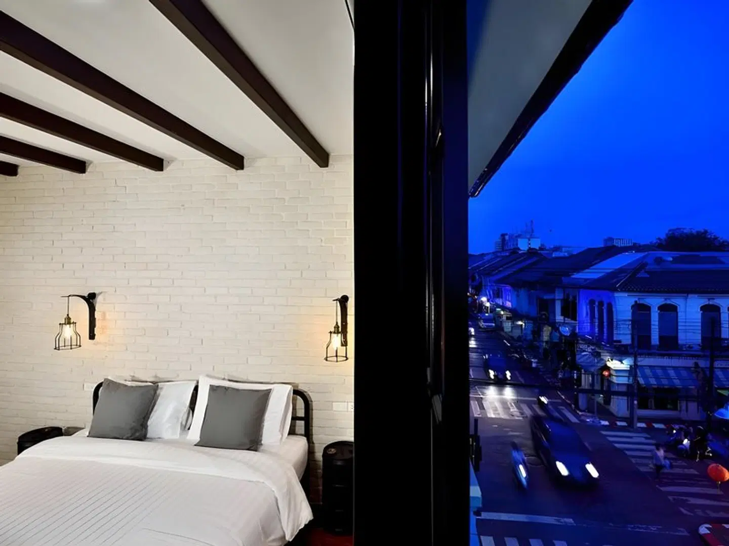 The Rommanee Classic Guesthouse ROOM_EXAMPLE