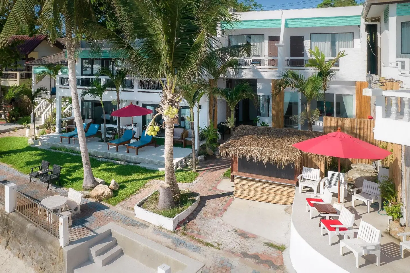 Crystal Bay Beach Resort Garten