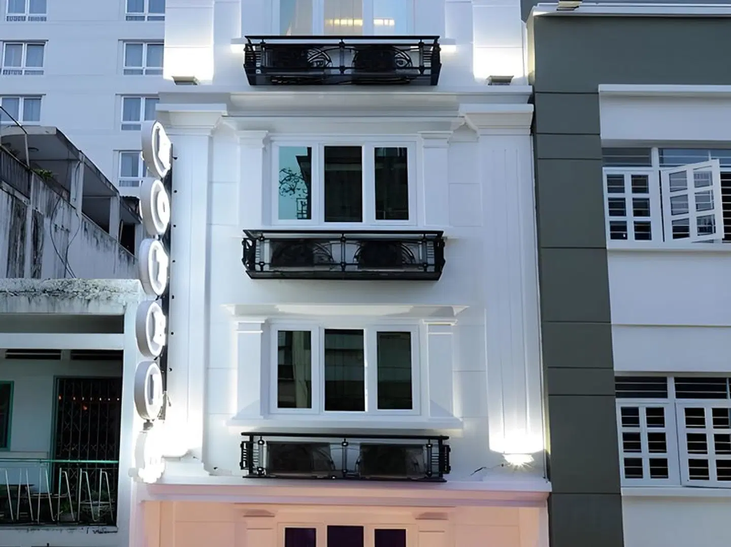 Vuong Tai Hotel EXTERIOR