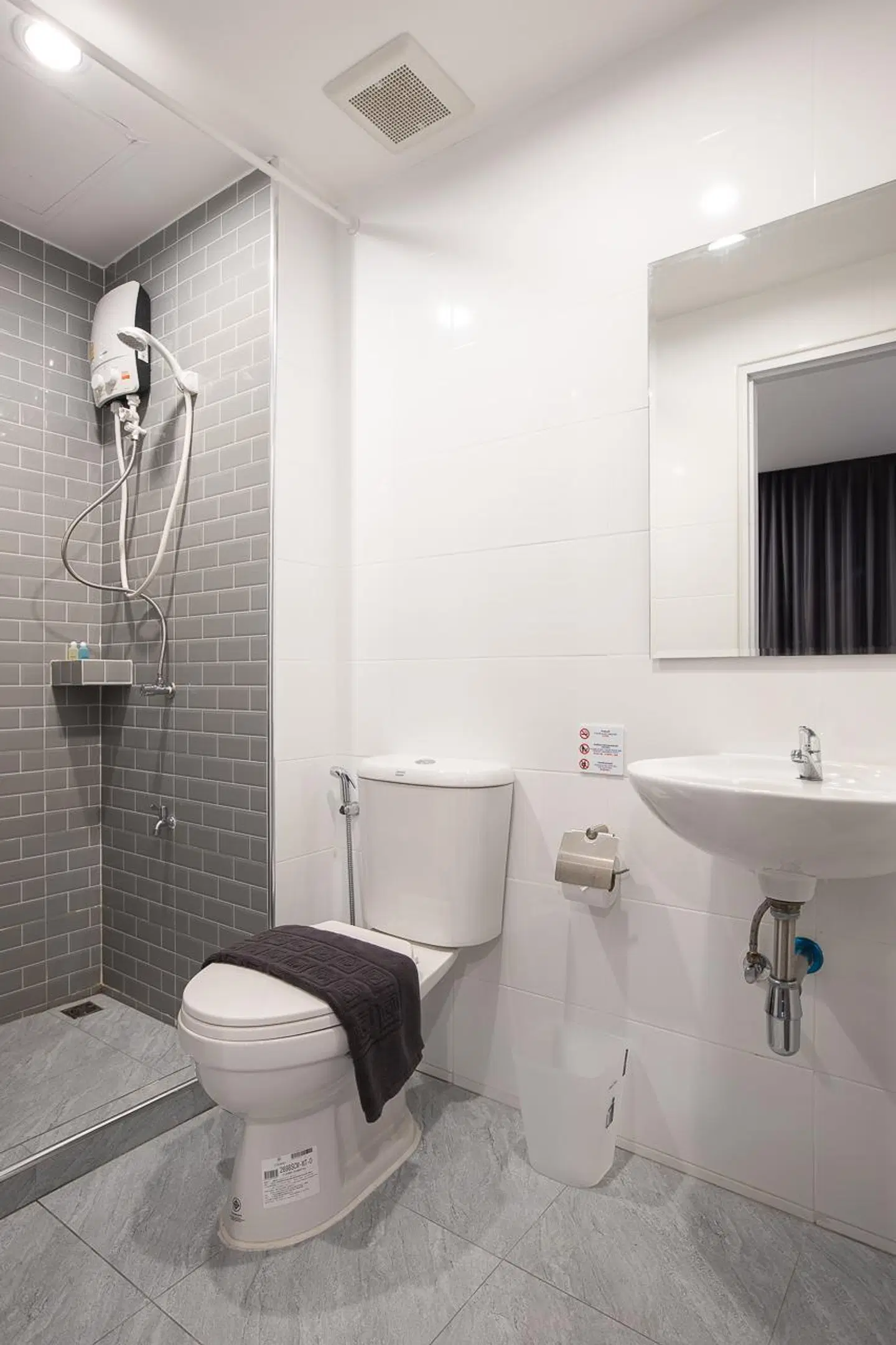 Minimal House Patong - Adults Only Badezimmer