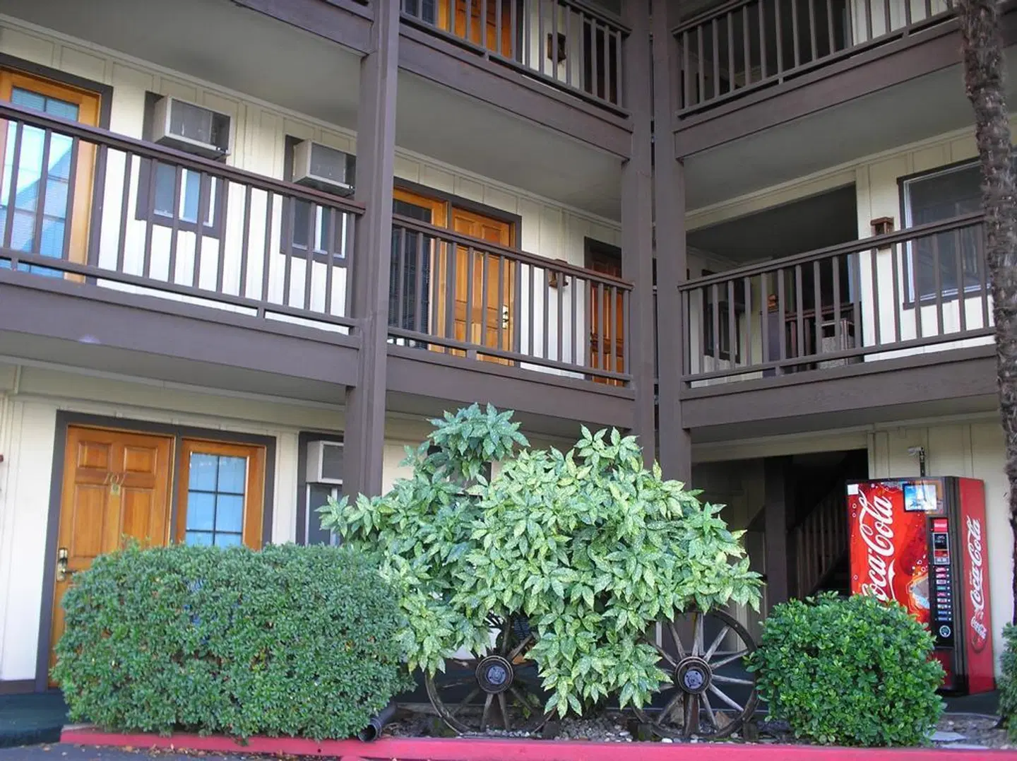 Heritage Inn Yosemite/Sonora EXTERIOR