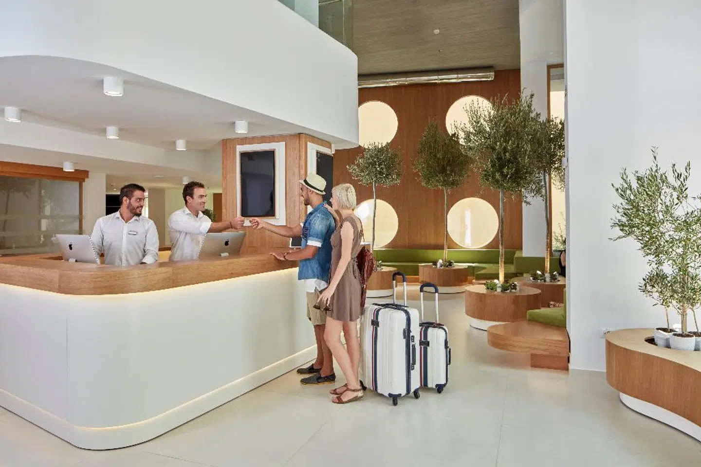 Olive Green Hotel Bar