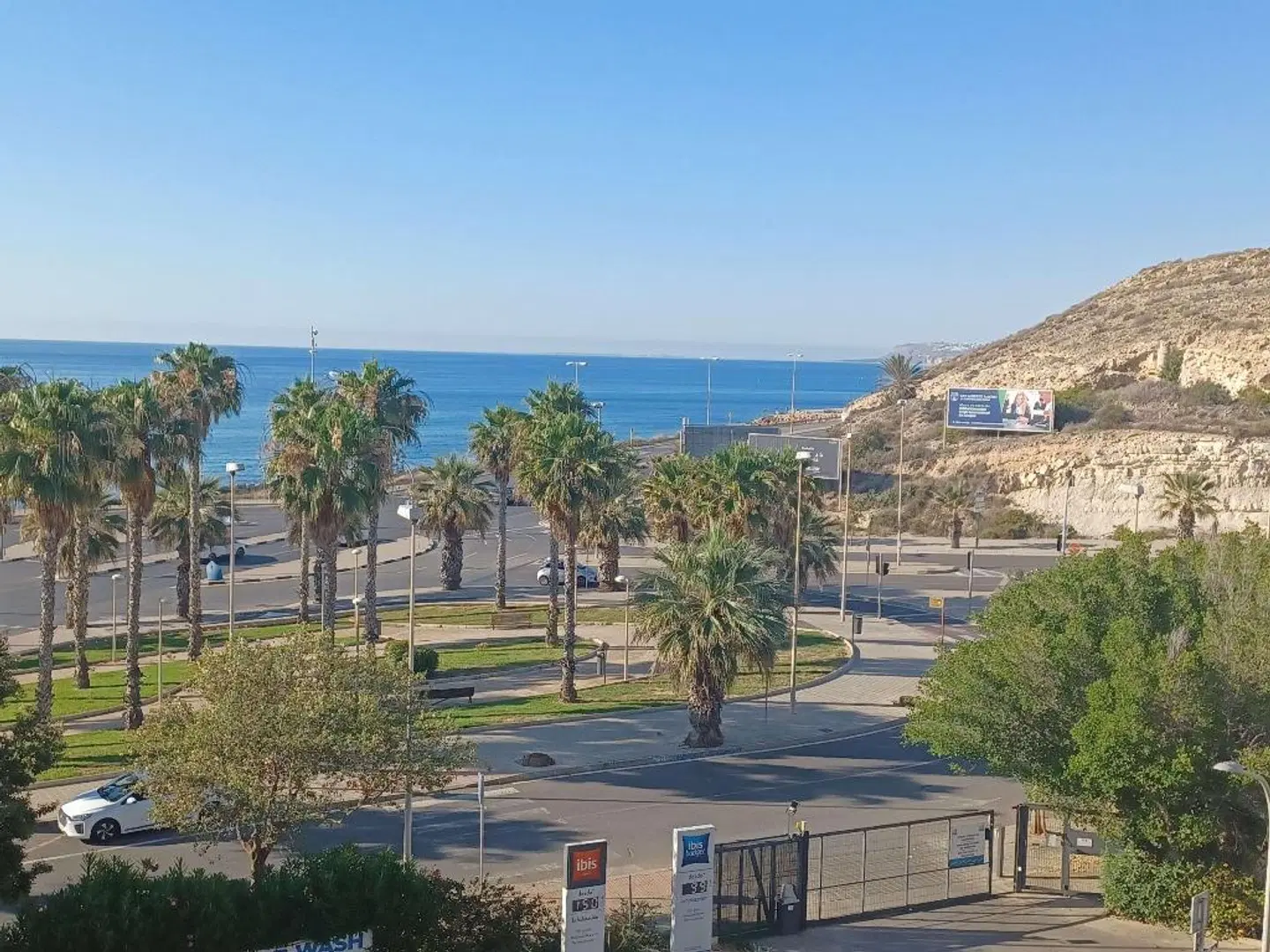 ibis Alicante Garten