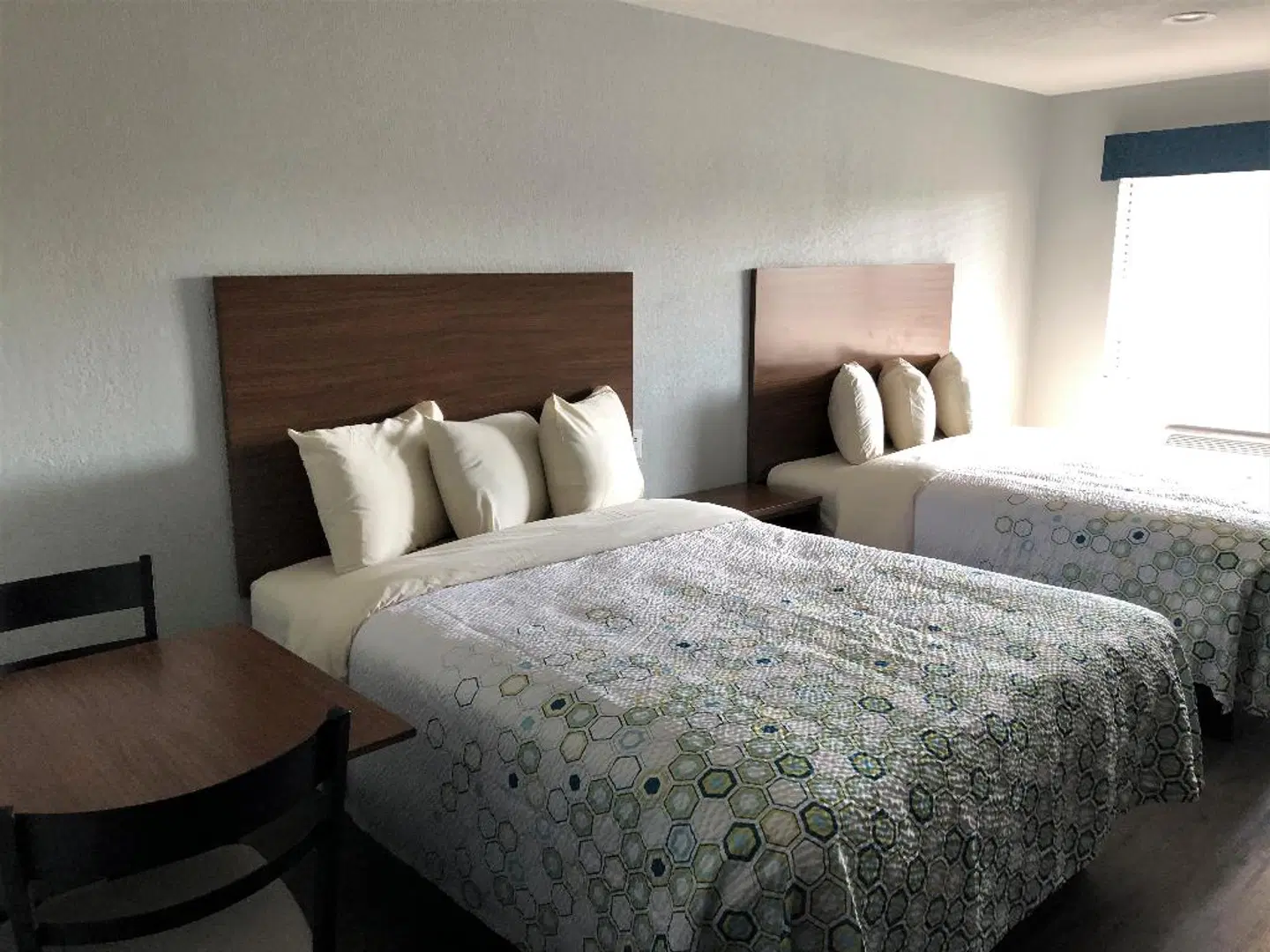 HomeTowne Studios by Red Roof San Antonio E - near AT&T Center ROOM_EXAMPLE