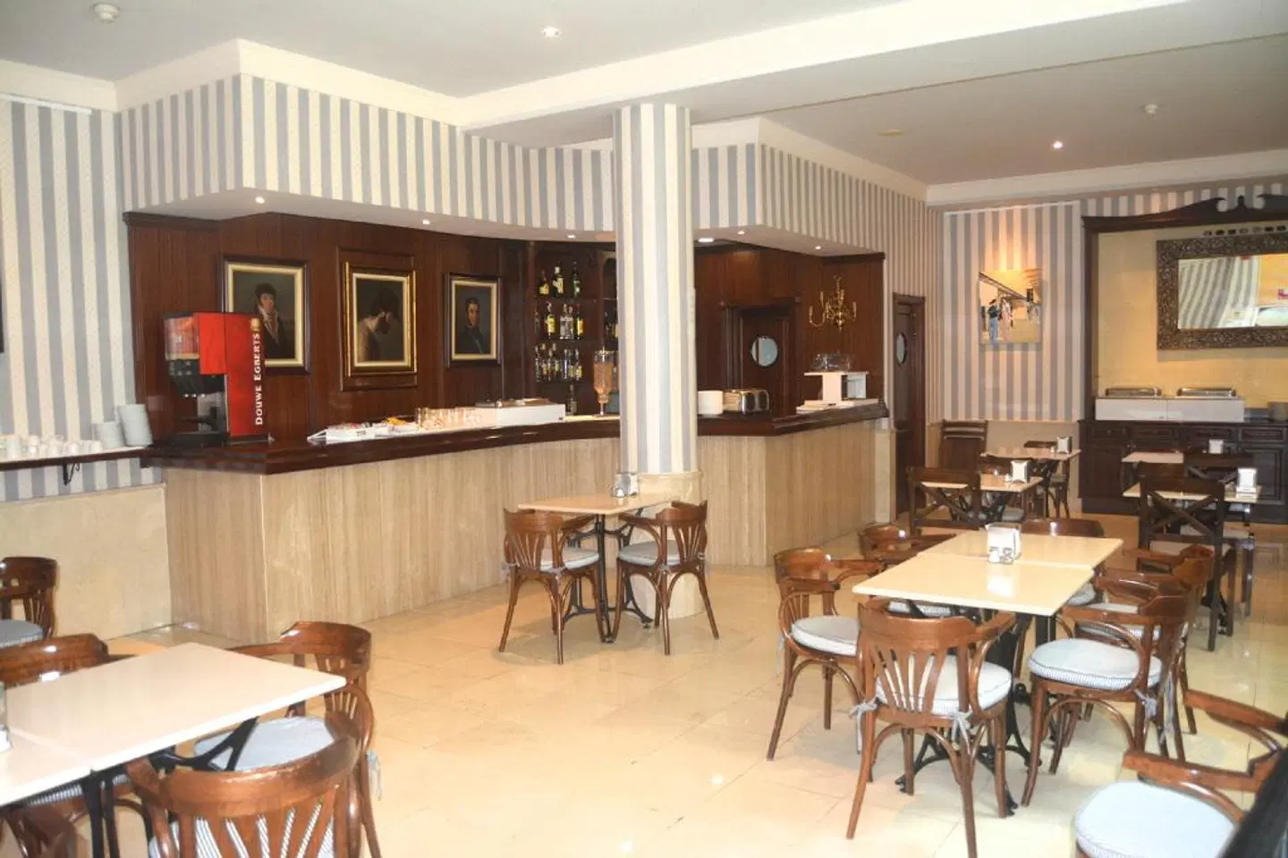 Hotel RF Astoria Bar