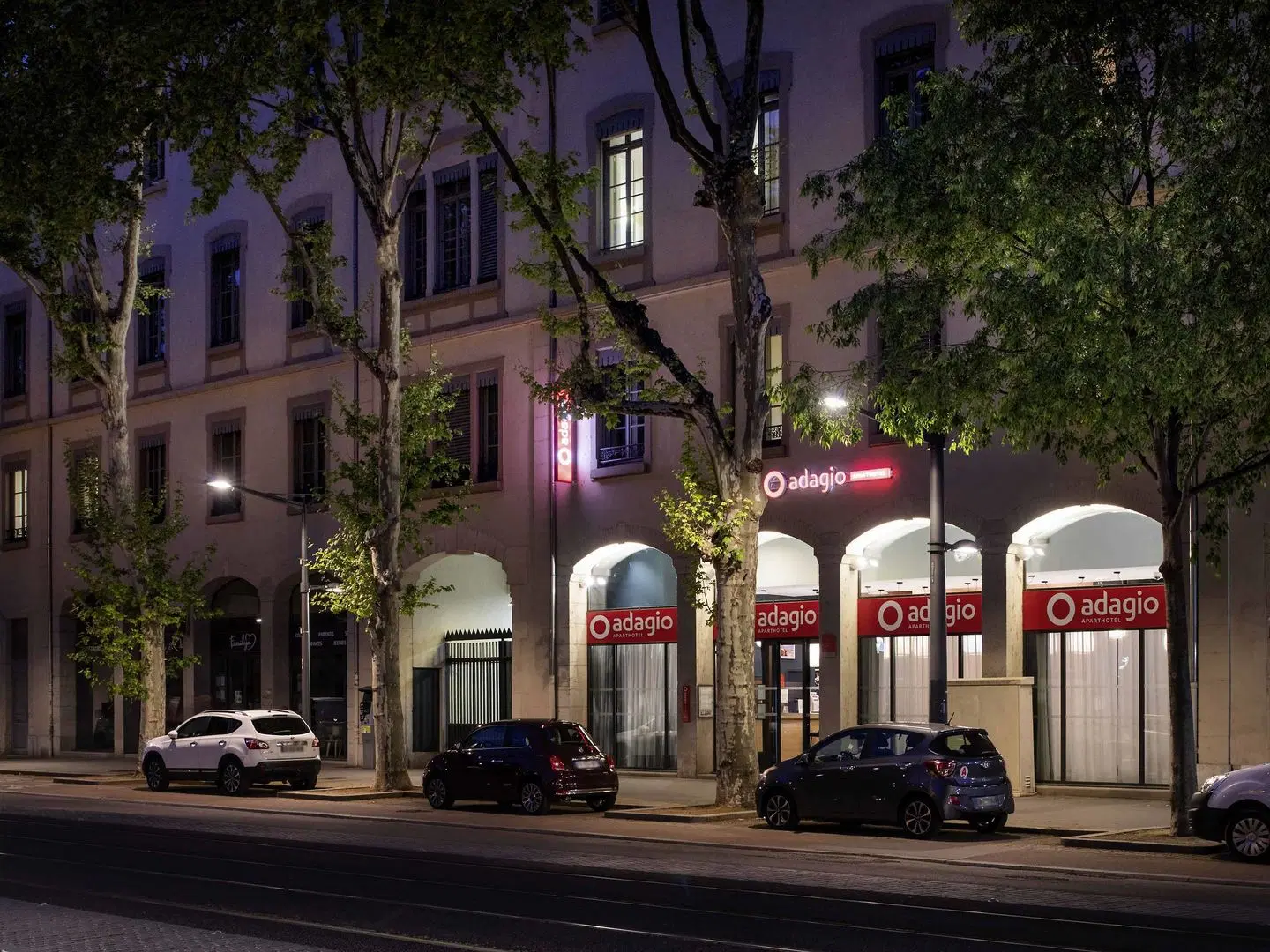 Aparthotel Adagio Lyon Patio Confluence EXTERIOR