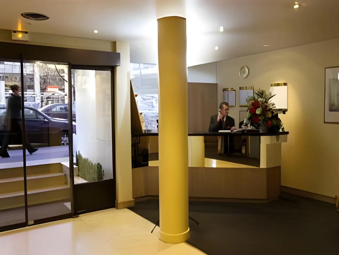 Le Parisis LOUNGE_LOBBY
