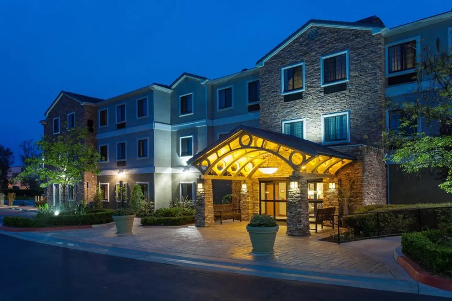 Staybridge Suites Irvine East / Lake Forest by IHG EXTERIOR