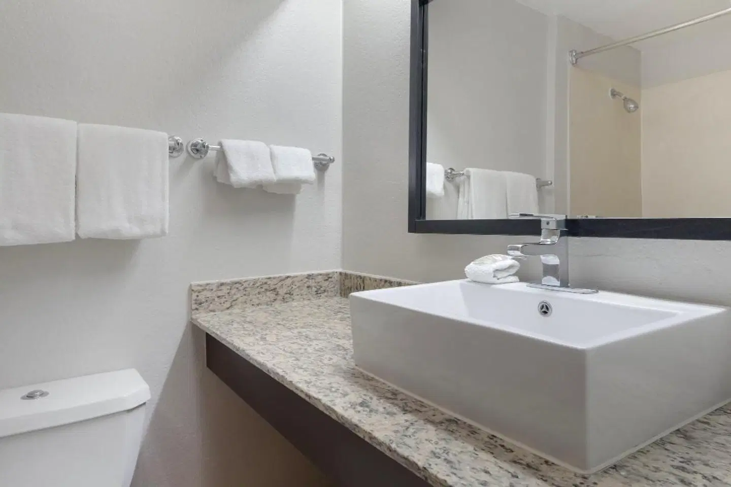 Red Roof Inn San Antonio - SeaWorld/Northwest Badezimmer