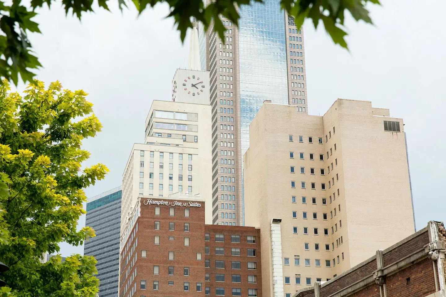 Hampton Inn & Suites Dallas Downtown EXTERIOR